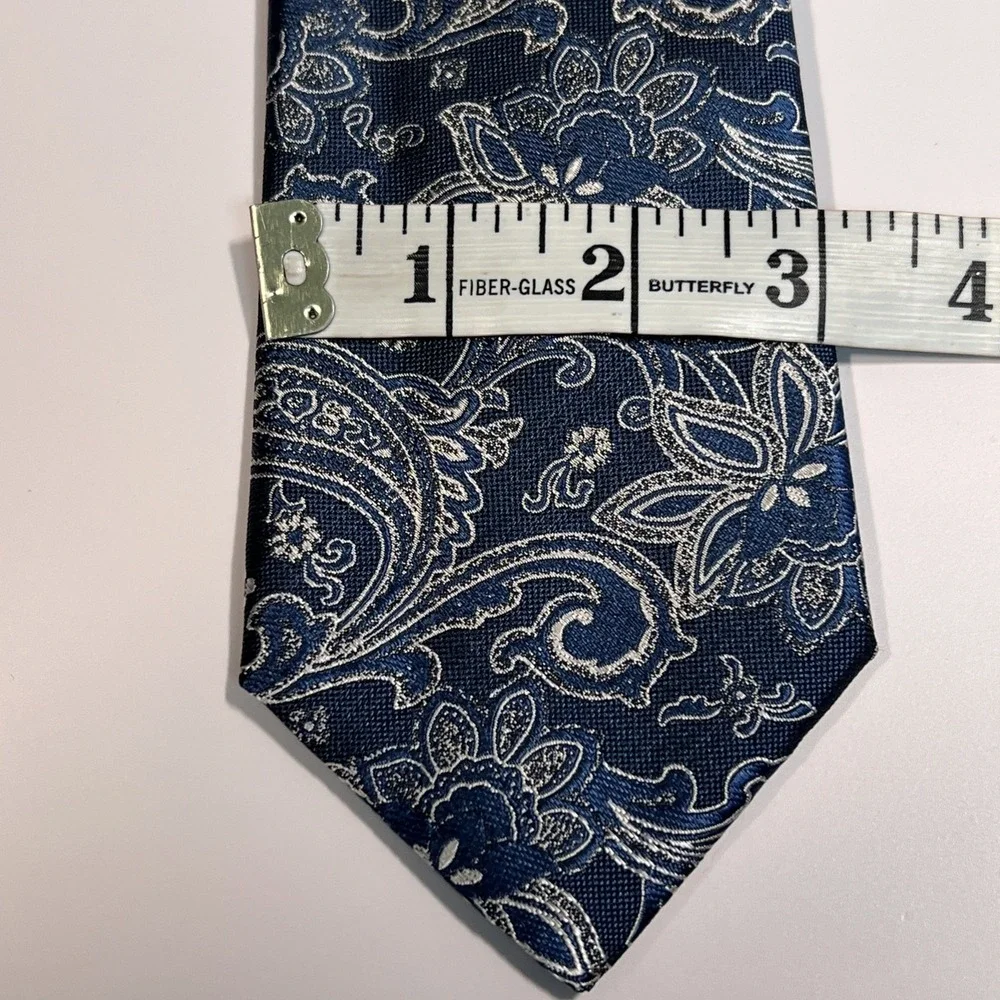 Daniel Cremieux Paisley Neck Tie 100% Silk‎ Archive Collection Mantero Italy